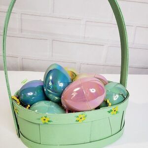 Primitive Farmhouse Green Wood Easter Basket With 8 Shimmering Iridescent Eggs